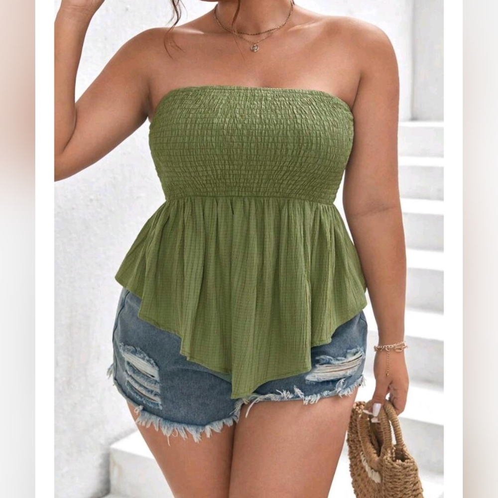 Plus Size Flowy Tube Top 💚